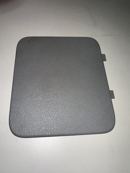05-09 Ford Mustang Passenger Lower Dove Grey Fuse Box Cover Trim OEM