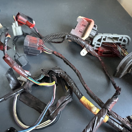 05-09 Ford Mustang Left Driver Door Wiring Harness 8R3T-14631-BA OEM