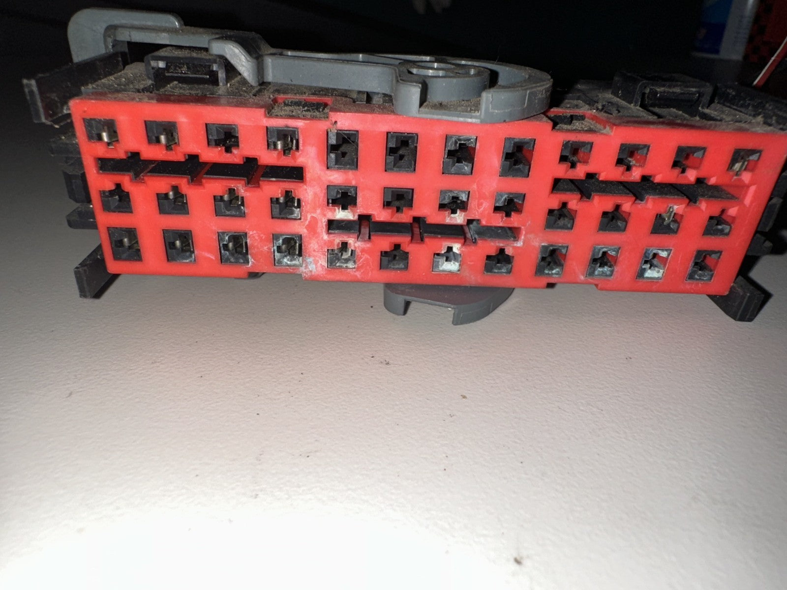 05-06 Ford Mustang BCM Connector Body Control Module Plug In OEM