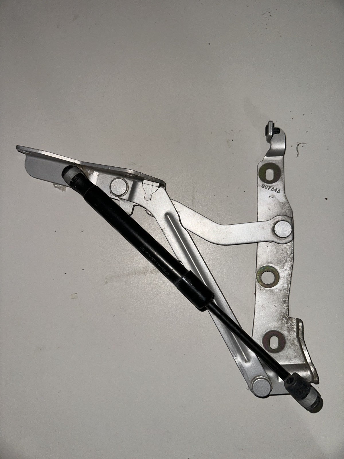 05-09 Ford Mustang Trunk Hatch Lid Hinges Struts Shocks Assembly OEM Pair LH RH
