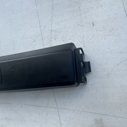 05-09 Ford Mustang BCM Body Control Module Fuse Panel Cover OEM