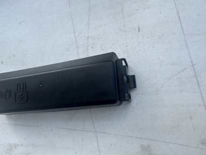 05-09 Ford Mustang BCM Body Control Module Fuse Panel Cover OEM