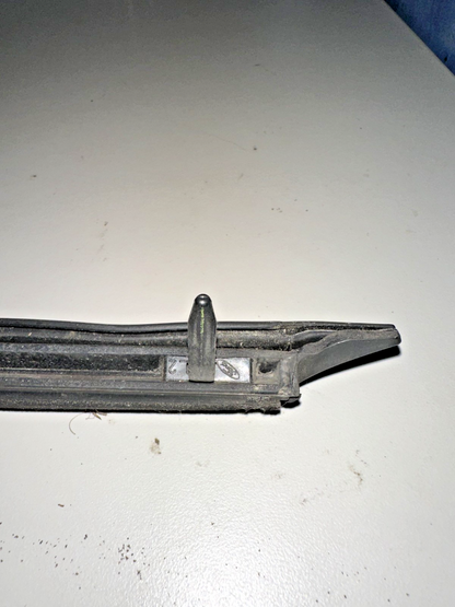 05-09 Ford Mustang Outer Door Belt Weather Strip LH Driver OEM