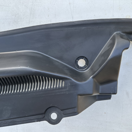 05-09 Ford Mustang LH & RH Driver Passenger Wiper Dash Top Cowl Grille Vent OEM