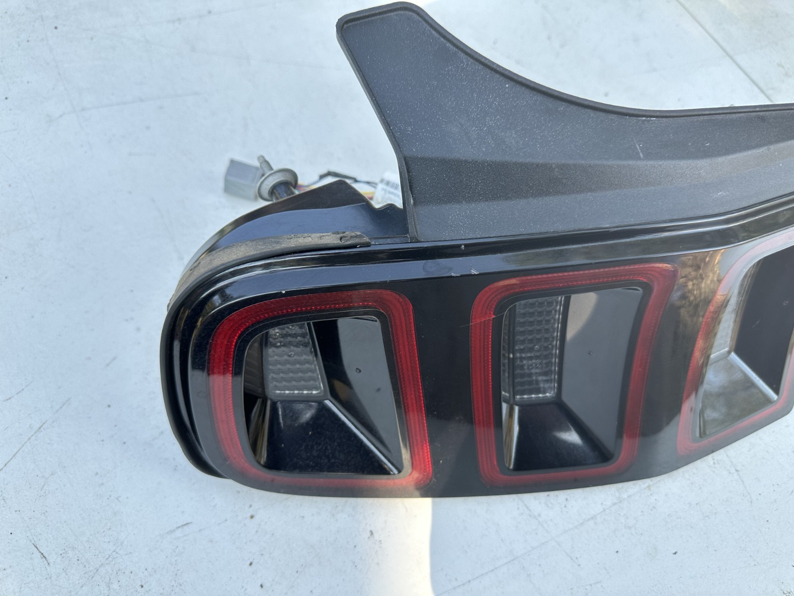 13-14 Ford Mustang Style Taillights Tail Lamps With Wiring Pair LH RH OEM