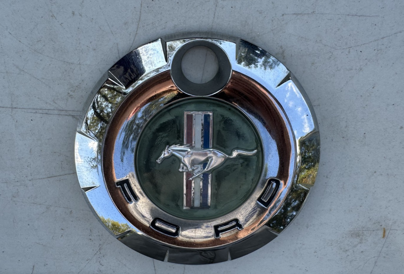 05-09 Ford Mustang V6 Trunk Badge Emblem W/ Fender Badges Badge Set OEM