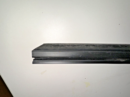 05-09 Ford Mustang Inner Door Belt Weather Strip LH Driver OEM