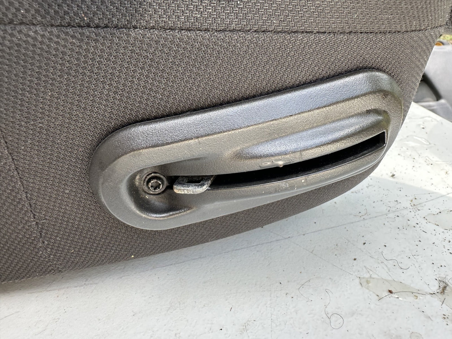 05-09 Ford Mustang Front Right RH Passenger Upper Seat Back Cloth OEM