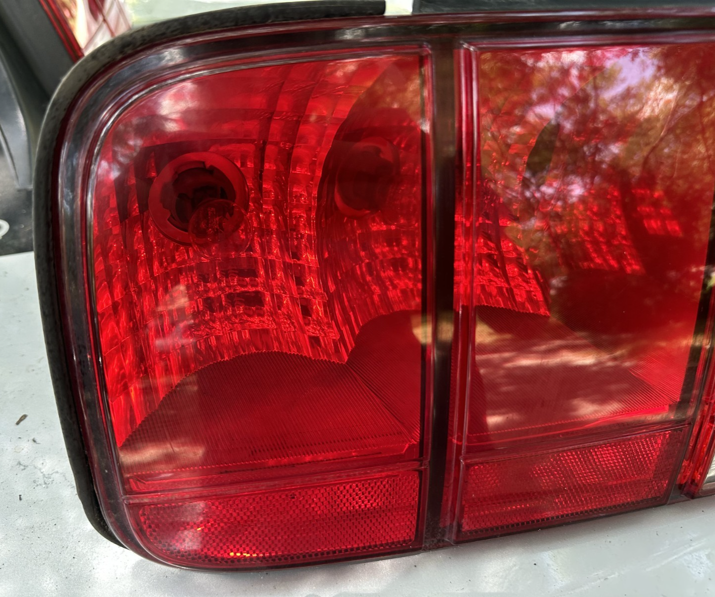 05-09 Ford Mustang Taillights With Wiring RH LH Pair Passenger Driver OEM