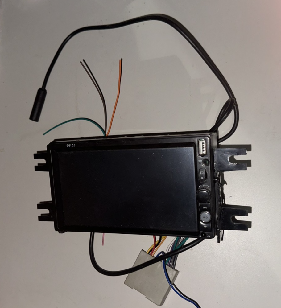 05-09 Ford Mustang Aftermarket Touchscreen Radio Unknown Brand Pre-Wired