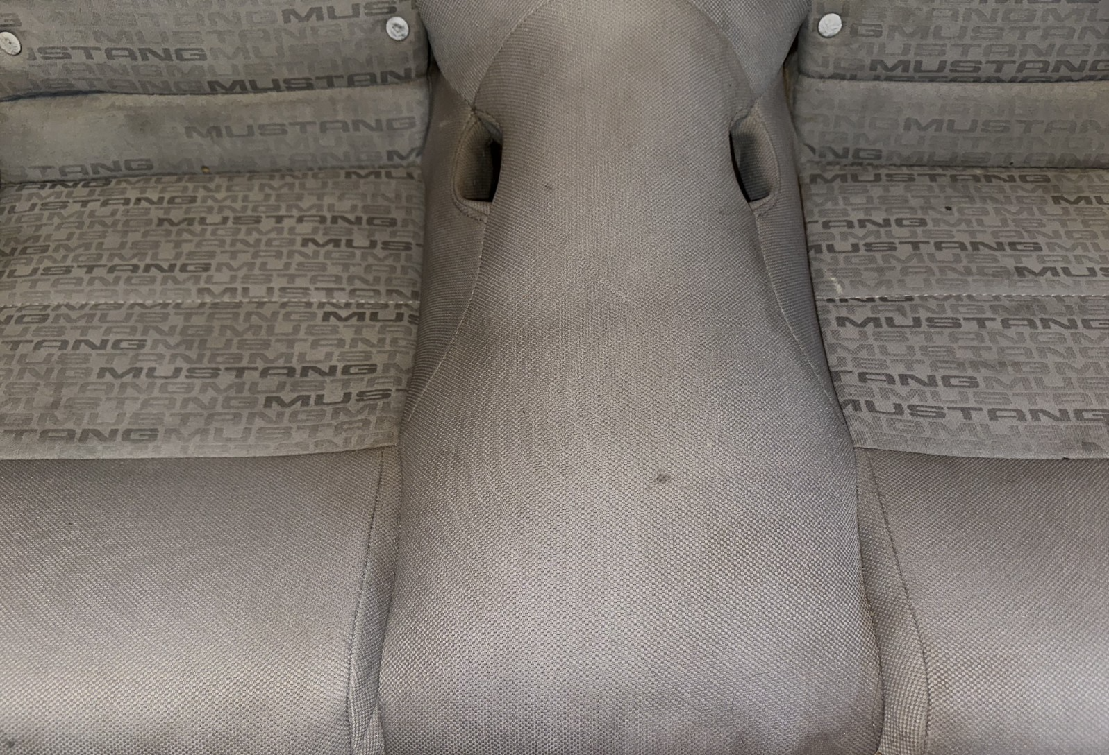 05-09 Ford Mustang Dove Grey Cloth Rear Seat Bottom OEM