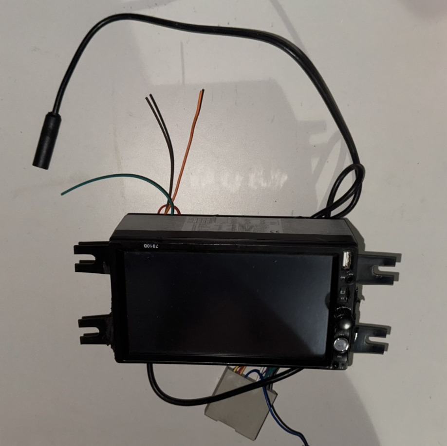 05-09 Ford Mustang Aftermarket Touchscreen Radio Unknown Brand Pre-Wired