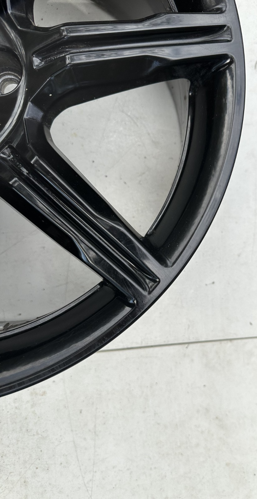 18-21 Ford Mustang Wheel Rim 19x8-1/2 Aluminum 7 Spoke Gloss Black OEM