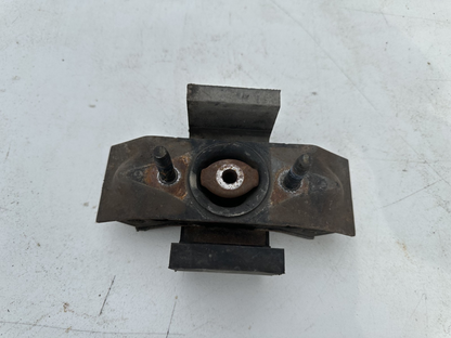 05-09 Ford Mustang Transmission Mount Automatic OEM In Good Shape