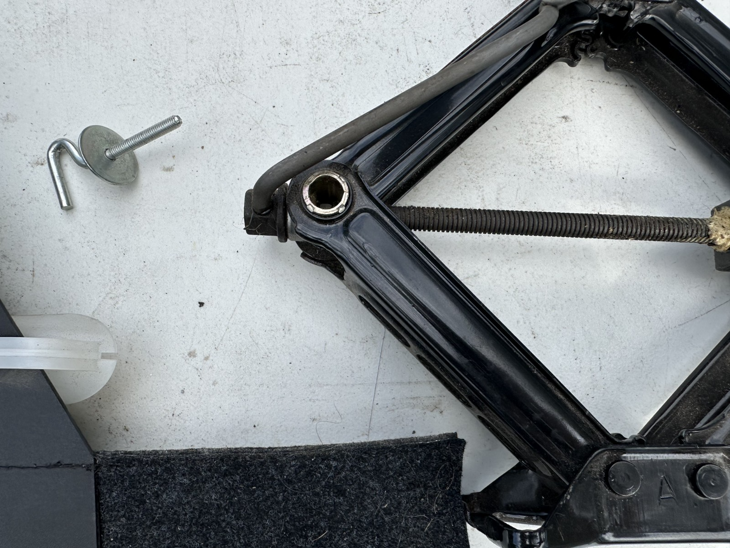 05-14 Ford Mustang Rear Jack For Spare Tire W/ Lug Wrench OEM