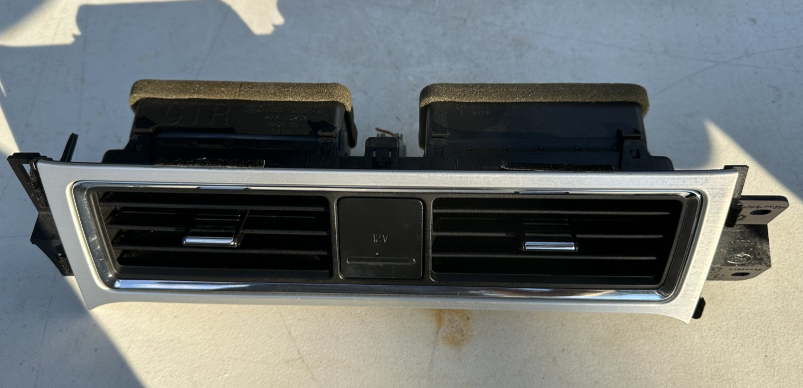 10-14 Ford Mustang Premium Silver Satin Dash Trim With Vents Bezel Trim Set OEM