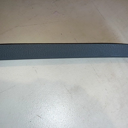 05-09 Ford Mustang Passenger Lower Kick Panel Grey Fuse Box Cover OEM 