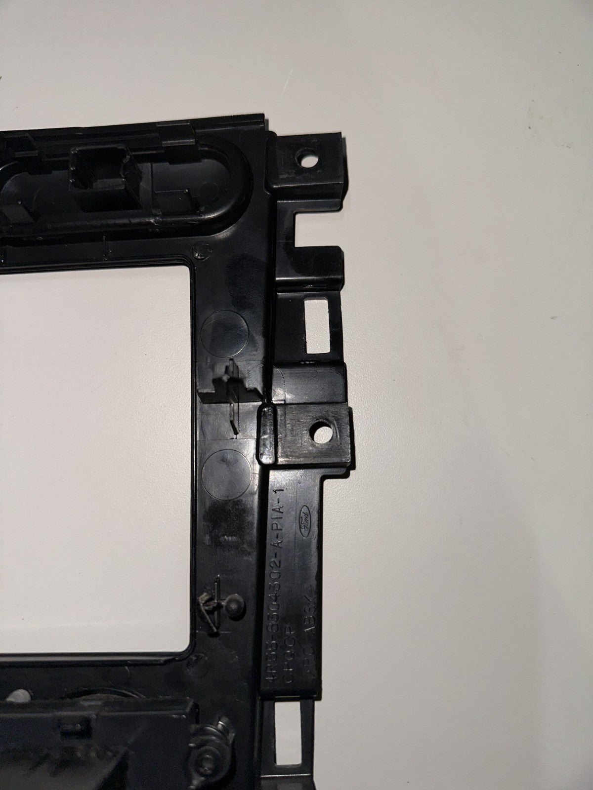 05-09 Mustang Climate Control Panel A/C Heater With Trim Bezel W/ Buttons OEM