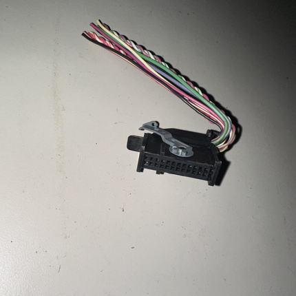 05-09 Ford Mustang Gauge Cluster Connector Plug Clip OEM W/ Wires