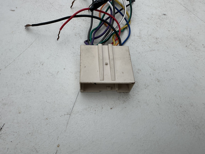 05-09 Ford Mustang Aftermarket Radio Wiring Plug W/ Shaker 500 Adapter