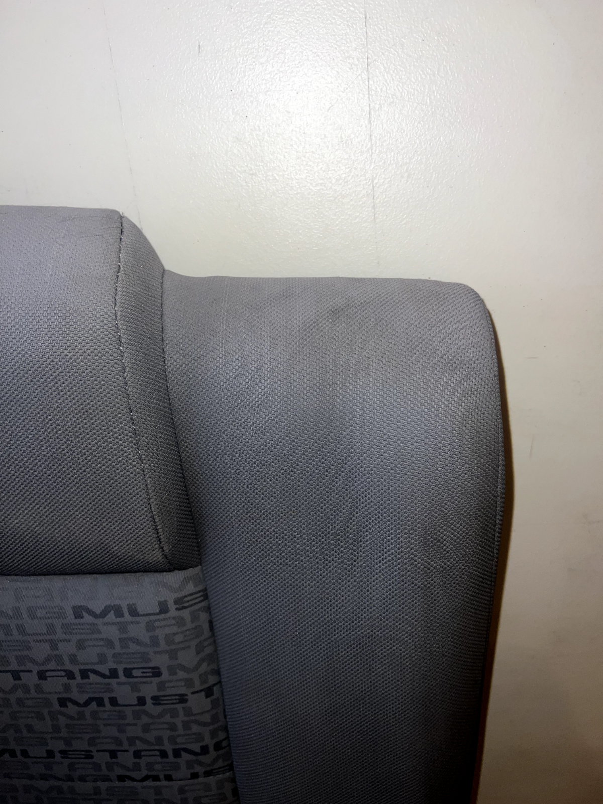 05-09 Ford Mustang Dove Grey Cloth Seat Back RH Passenger OEM 