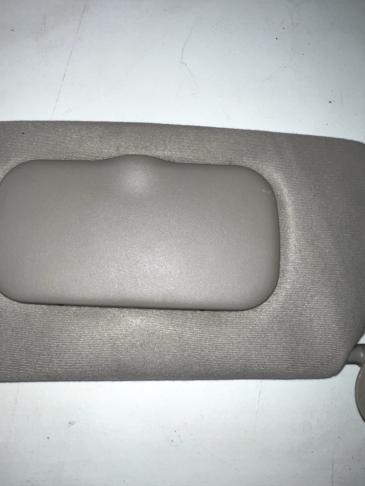 06-10 Ford Explorer  Mountaineer LH Driver Sun Visor With Light OEM Tan
