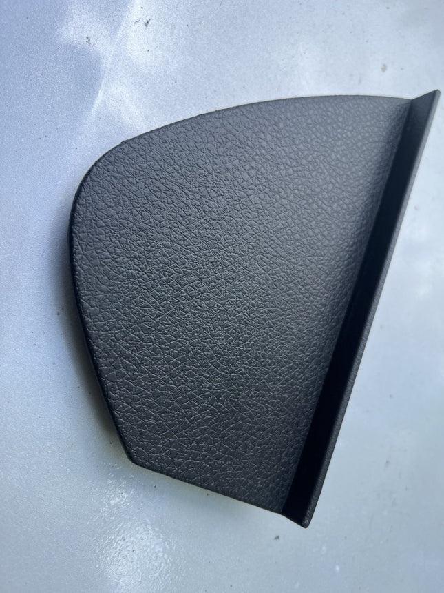 05-09 Ford Mustang Side Dash Panel Trim Black Driver LH 4R3X-6304480-AB