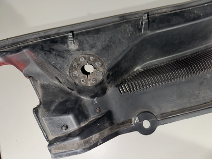 05-09 Ford Mustang LH & RH Driver Passenger Wiper Dash Top Cowl Grille Vent OEM