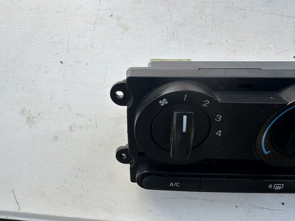 05-09 Ford Mustang 7R33-19980-AA Climate Control Panel Temperature Control OEM