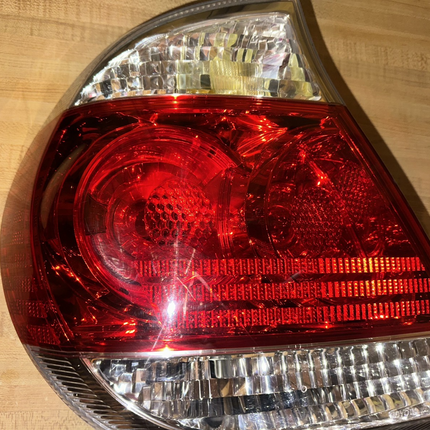 02-06 Toyota Camry Tail Lamp Tail Light RH Passenger OEM With Bulbs And Wiring