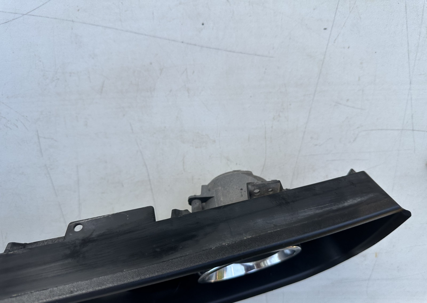 05-09 Ford Mustang Front Upper Grille Pony Package Edition With Fog Lights OEM