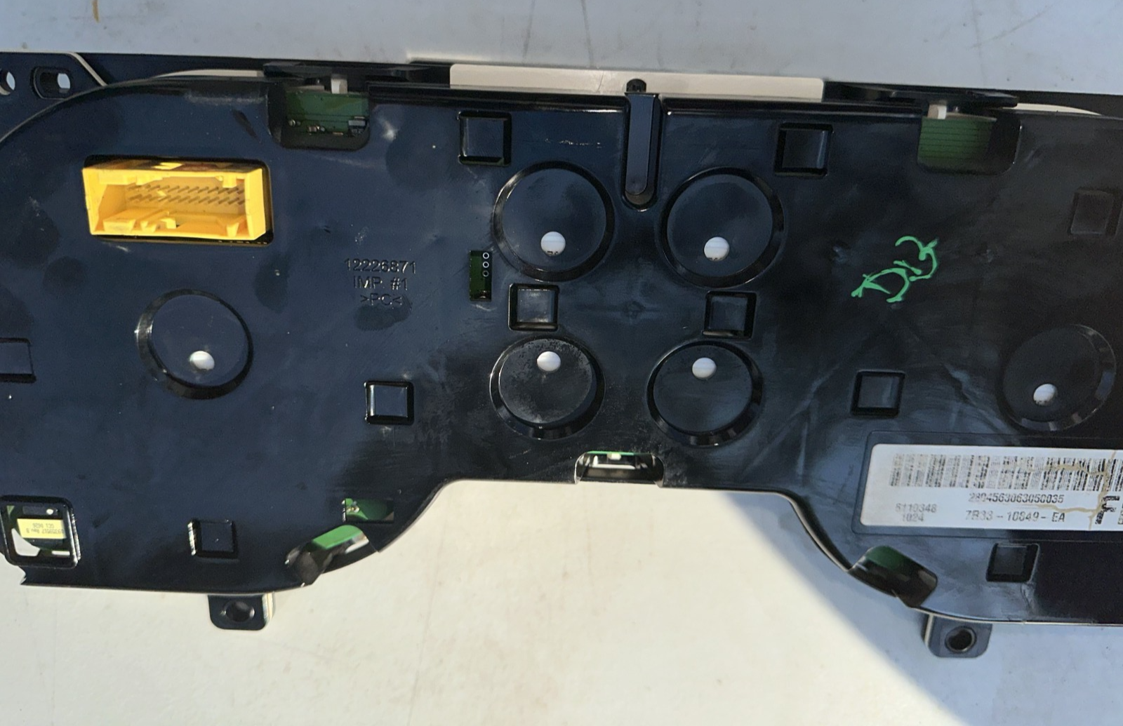 05-09 Ford Mustang Instrument Cluster Premium 6 Gauge myColor OEM