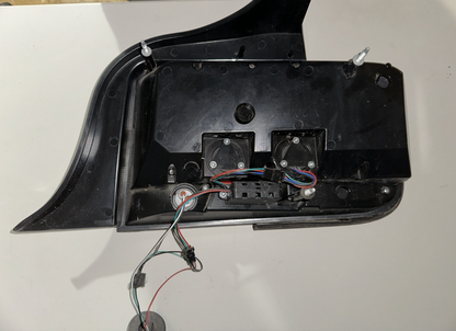 05-09 Ford Mustang LED Tail light With Wiring LH Driver With All Bulbs Working