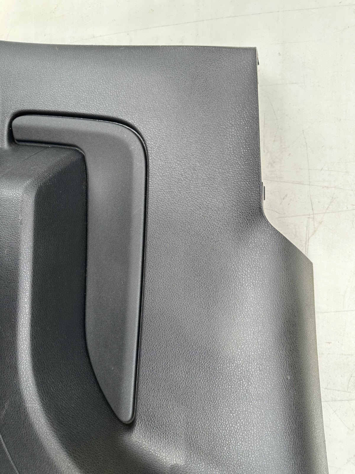 05-09 Ford Mustang Rear Quarter Trim OEM Charcoal Black RH Passenger