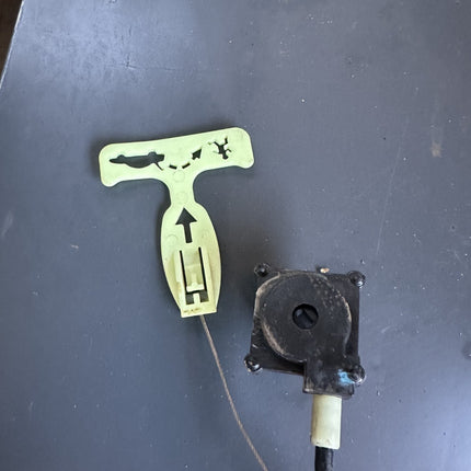 05-09 Ford Mustang Rear Trunk Latch OEM In Working Order