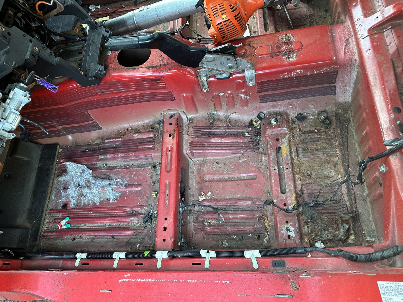 2005 Red Ford Mustang Coupe V6 4.0L Donor Vehicle W/ GREAT DRIVETRAIN & Title