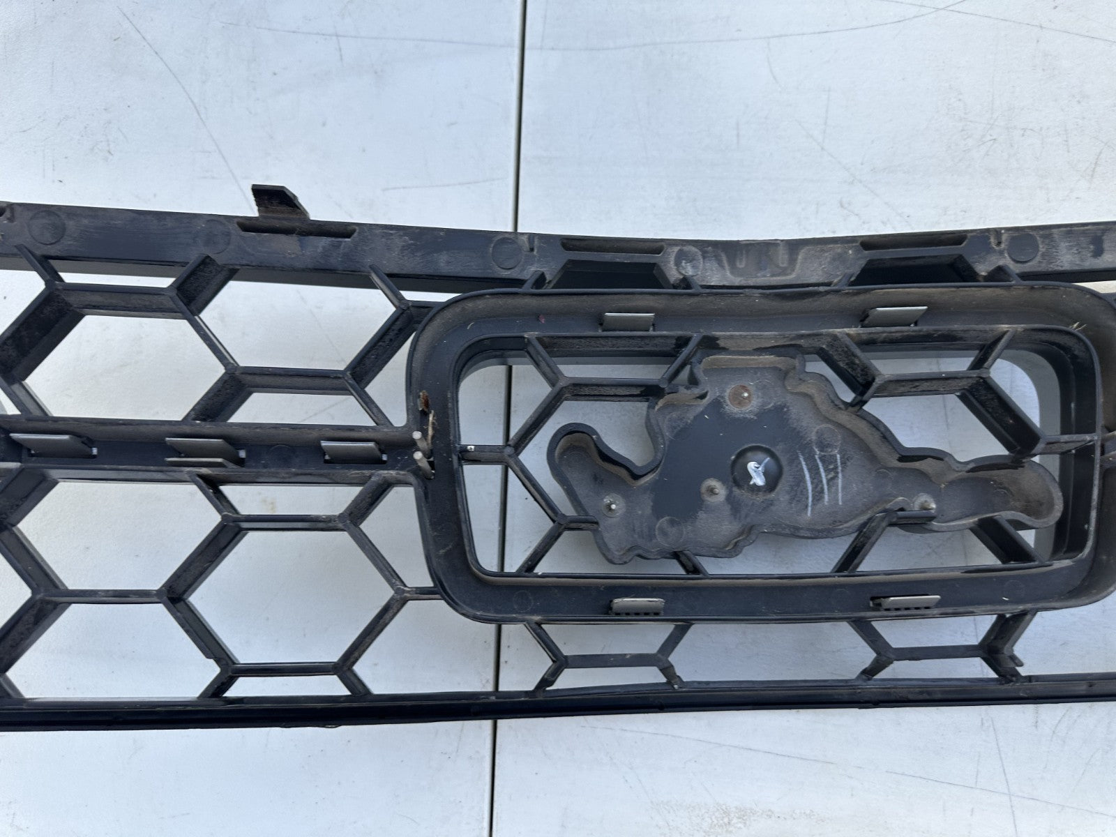 05-09 Ford Mustang Front Upper Grille Pony Package Edition With Fog Lights OEM