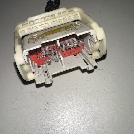 05-06 Ford Mustang BCM Connector Body Control Module Plug OEM W/ Wires